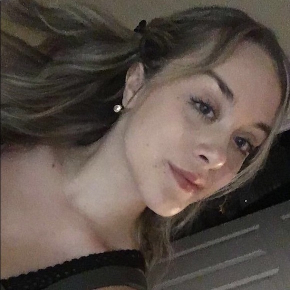 Meet your Posher, Brianna - Picture 1 of 1